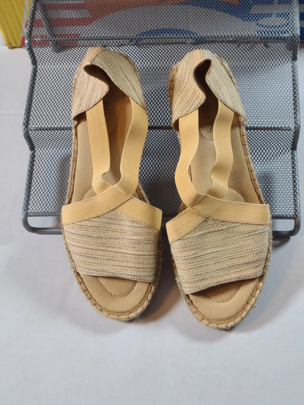 Talbots Womens Casual Beige Tan Crisscross Espadrille Flats Size 6.5